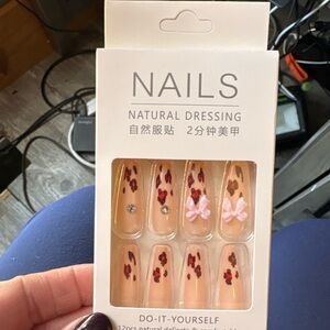 Press-On Nails with Floral Design